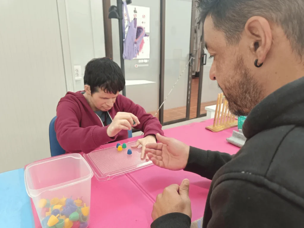 Uso de la línea braille en el Centro Ocupacional de Funcasor