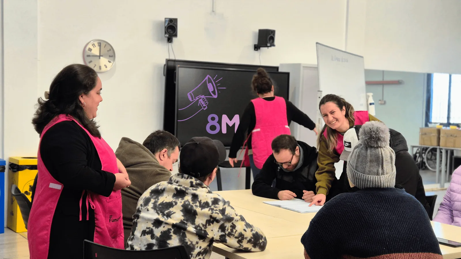 Mujeres de Funcasor en su trabajo diario de atenci&oacute;n y acompa&ntilde;amiento